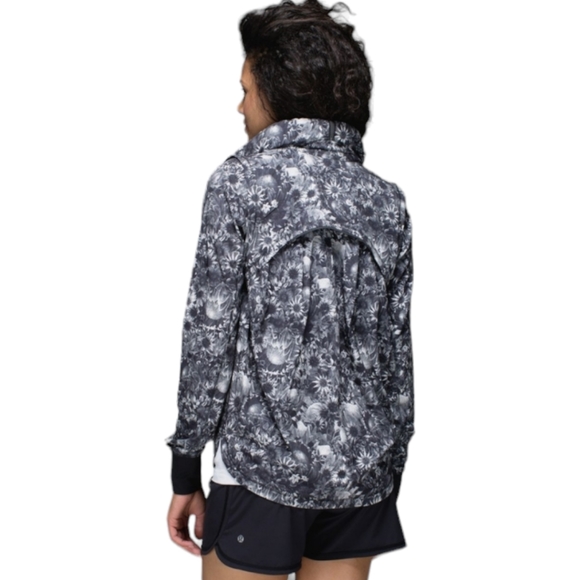 NWOT Lululemon Bring Back the Track Jacket Reflective - Picture 8 of 13